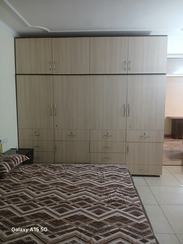 Room in 3 BHK Apartment at Vip Road – for Sale