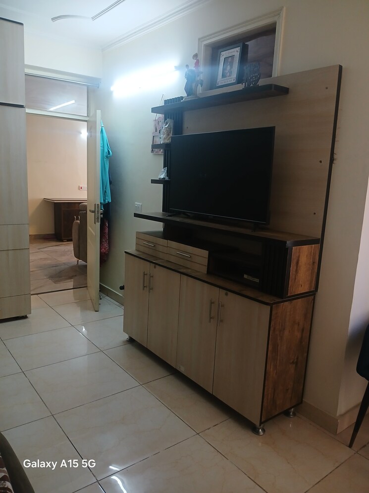 Room, vip road 3 Bedroom 1730 Sq.Ft. Apartment In Vip Road Zirakpur 8376327
