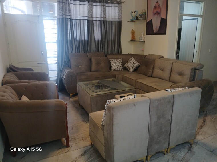 Living Room, vip road 3 Bedroom 1730 Sq.Ft. Apartment In Vip Road Zirakpur 8376327