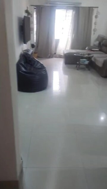 Living Room in 4 BHK Apartment at Suchidham Complex, Goregaon East – for Rent