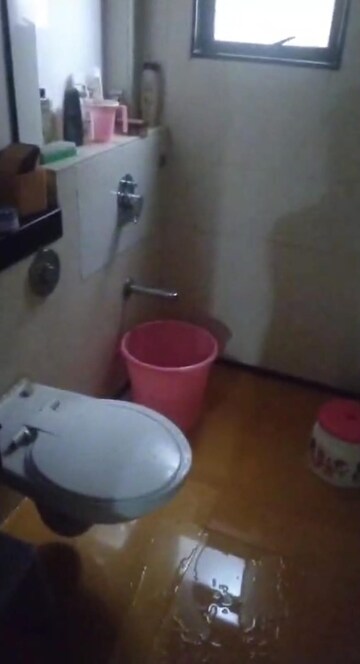 Bathroom in 4 BHK Apartment at Suchidham Complex, Goregaon East – for Rent