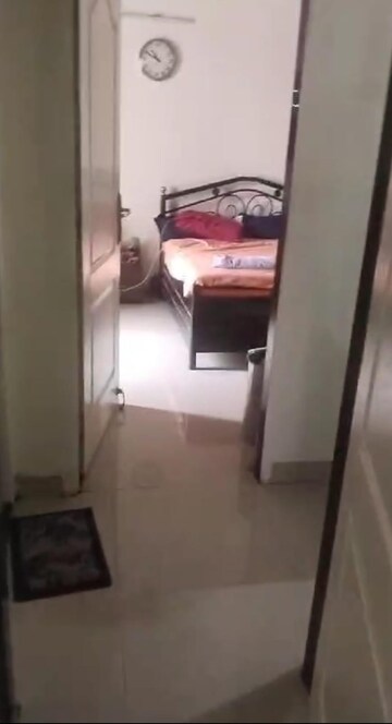 Bedroom in 4 BHK Apartment at Suchidham Complex, Goregaon East – for Rent