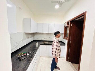 Furnished Amenities in 1 BHK Apartment at Amanora Future Towers, Hadapsar – for Rent