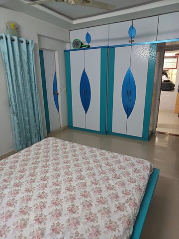 Bedroom in 3 BHK Apartment at Memnagar – for Rent