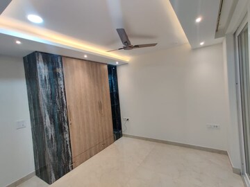 Room in 4 BHK Independent House at Vipul World Floors, Sector 48 – for Rent