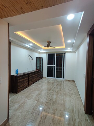 Bedroom in 4 BHK Independent House at Vipul World Floors, Sector 48 – for Rent