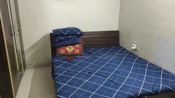Parking in Studio Apartment at Amanora Metro Tower, Hadapsar – for Rent