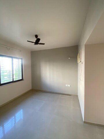 Room in 1 BHK Apartment at Lodha Casa Bella Gold, Dombivli East – for Rent