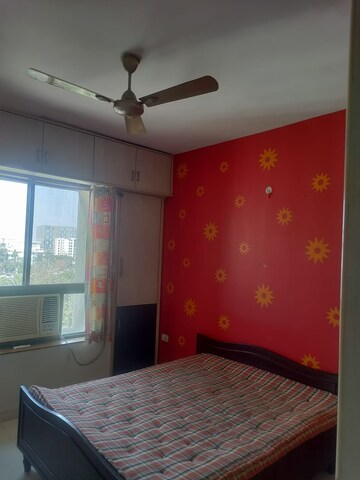 Room in 2 BHK Apartment at Lunkad Amazon, Viman Nagar – for Rent