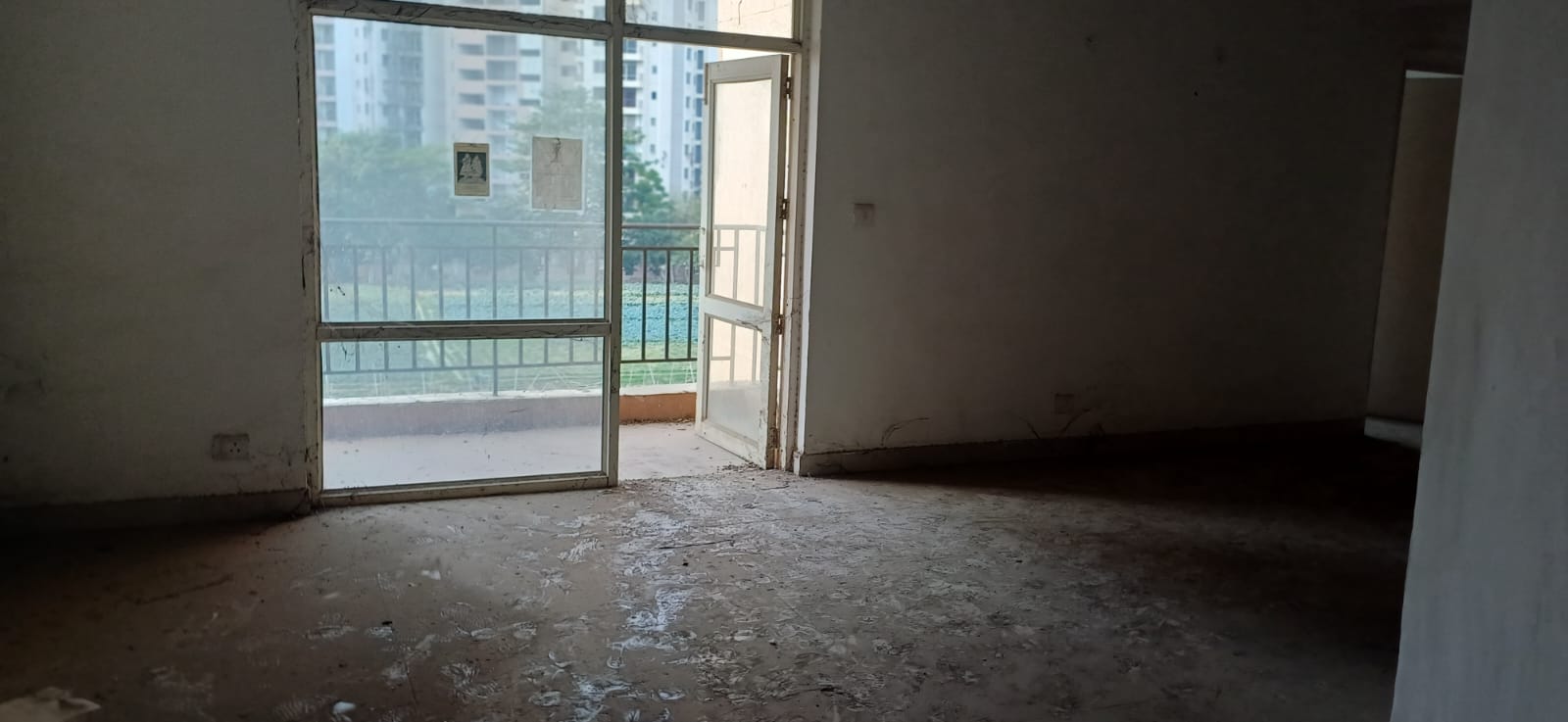 Office Space For Sale in Omaxe World Street