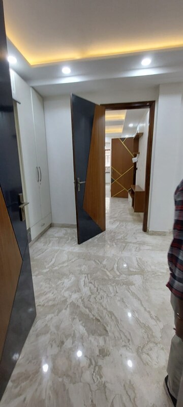 Bedroom in 2 BHK Builder Floor at Paschim Vihar – for Rent