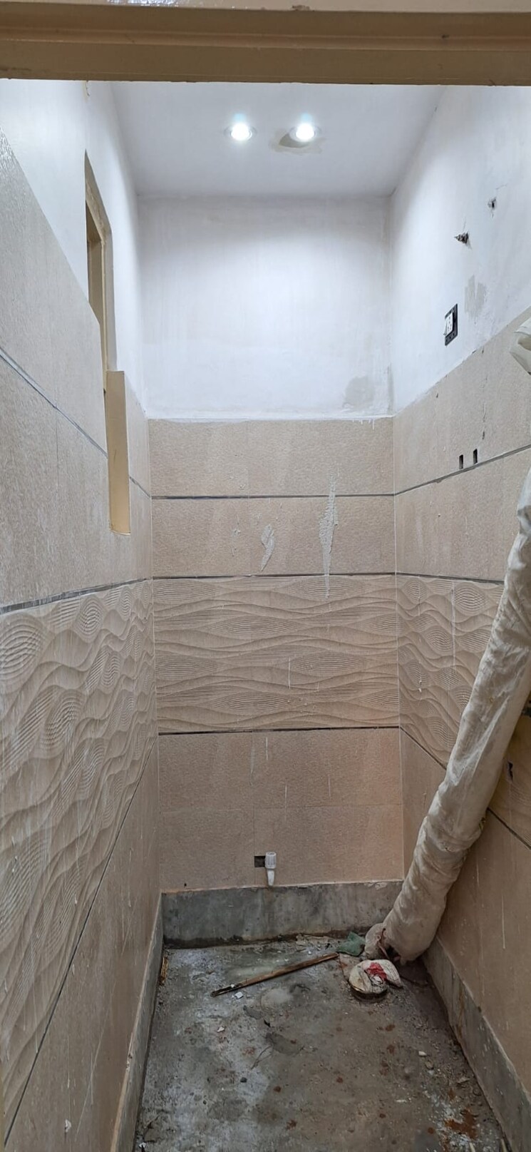 Bathroom, rohini sector 7 2 Bedroom 500 Sq.Ft. Builder Floor In Rohini Sector 7 Delhi 8376551