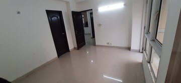 Furnished Amenities in 3 BHK Apartment at Dreamland The Willows, Sain Vihar – for Rent