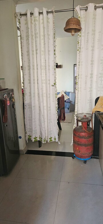 Bedroom in 2 BHK Apartment at Makarba – for Rent