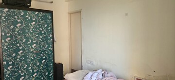 Bedroom in 2 BHK Apartment at Makarba – for Rent