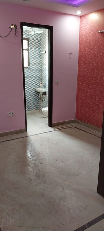 2 BHK Builder Floor For Rent in Paschim Vihar