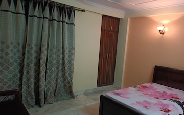 3 BHK Builder Floor For Rent in Sarvapriya Vihar