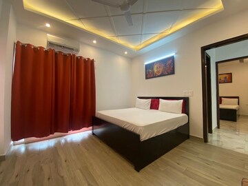 Bedroom in 2 BHK Builder Floor at Sahastradhara Road – for Rent