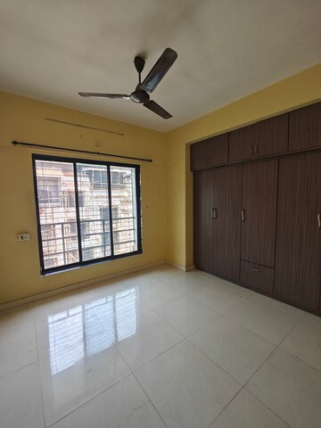 Room in 2 BHK Apartment at Seawoods – for Sale