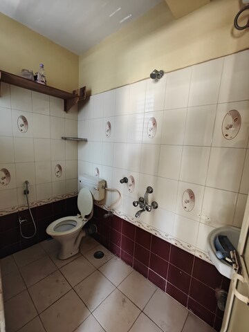 Bathroom in 2 BHK Apartment at Seawoods – for Sale