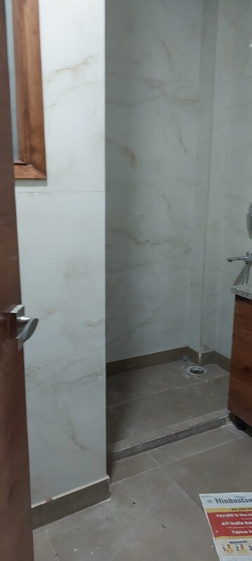Attached Bathroom in 3 BHK Builder Floor at Paschim Vihar – for Rent