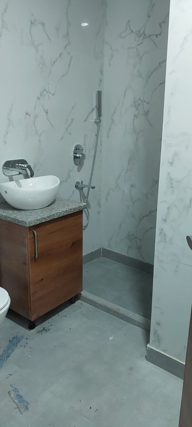 Attached Bathroom, paschim vihar 3 Bedroom 1350 Sq.Ft. Builder Floor In Paschim Vihar Delhi 8376720