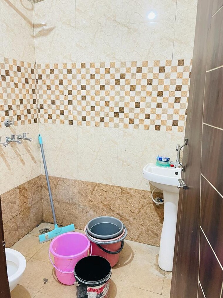 Bathroom, sector 127 3 Bedroom 1500 Sq.Ft. Independent House In Sector 127 Mohali 8376740