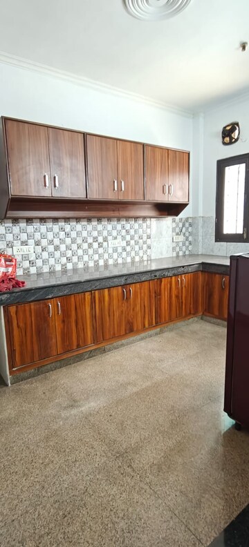 Kitchen in 3 BHK Builder Floor at Sector 46 – for Rent