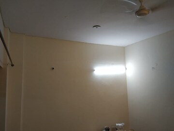 Room in 3 BHK Apartment at Ardee City Palm Grove Heights, Sector 52 – for Rent
