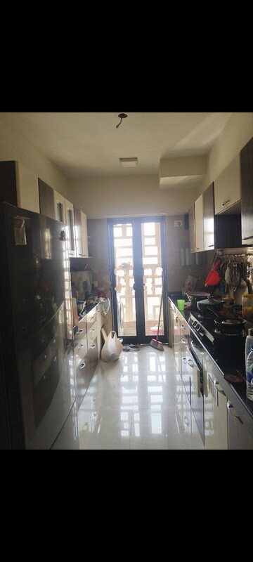 2 BHK Apartment For Rent in Hubtown Hillcrest, Andheri East