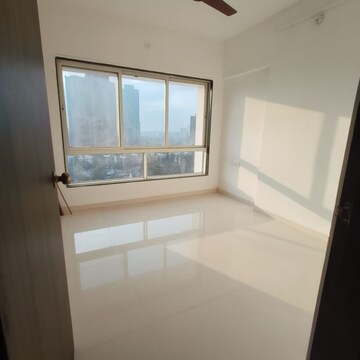Room in 2 BHK Apartment at Goregaon East – for Rent