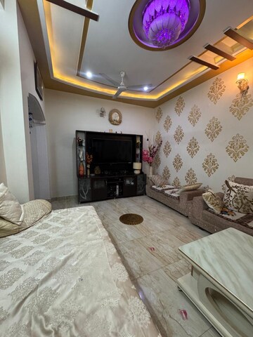 Bedroom in 2 BHK Builder Floor at Sahastradhara Road – for Rent