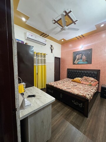 Bedroom in 2 BHK Builder Floor at Sahastradhara Road – for Rent
