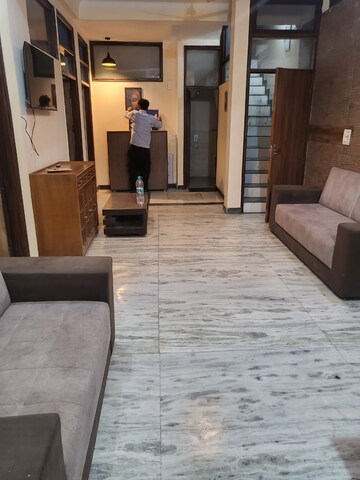 Living Room in 3 BHK Builder Floor at Sector 47 – for Rent