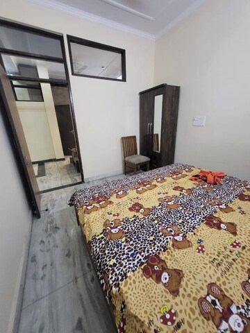Bedroom in 3 BHK Builder Floor at Sector 47 – for Rent