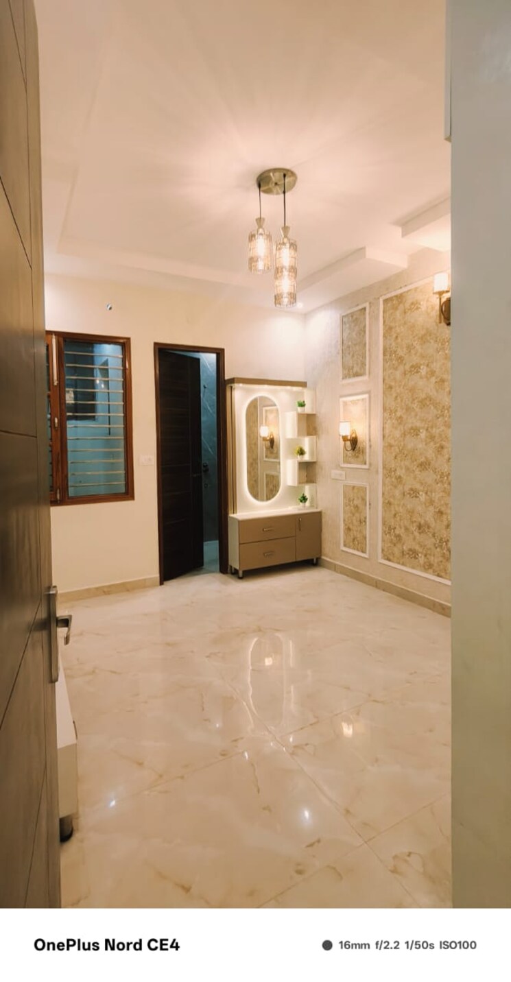 Room, ludhiana chandigarh hwy 3 Bedroom 1125 Sq.Ft. Apartment In LudhianA Chandigarh Hwy Mohali 8376826