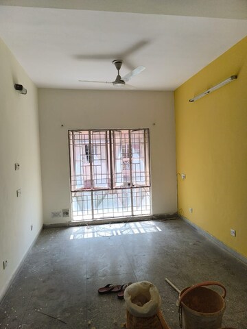 Room in 2 BHK Apartment at Vasant Kunj – for Rent