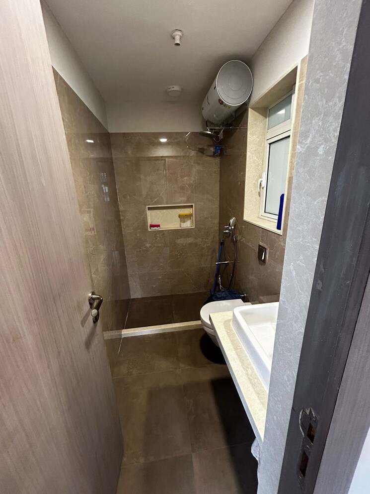 Bathroom, pratham-saffron-heights 1 Bedroom 483 Sq.Ft. Apartment In Andheri West Mumbai 8376907