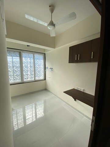 Room in 4 BHK Apartment at Acumen Smrutigandh, Shukrawar Peth – for Sale