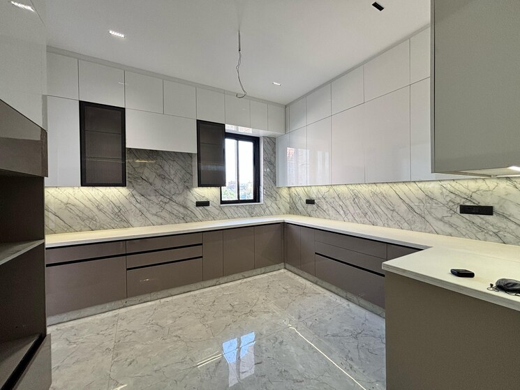 Kitchen, sector 41 4 Bedroom 450 Sq.Yd. Builder Floor In Sector 41 Faridabad 8377111