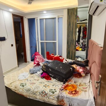 Bedroom in 2 BHK Apartment at Chattarpur – for Rent