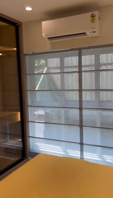 Room in 1.5 BHK Apartment at Dadar West – for Sale