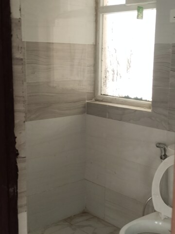 Bathroom in 2.5 BHK Apartment at Amrapali Leisure Park, Amrapali Leisure Valley – for Rent