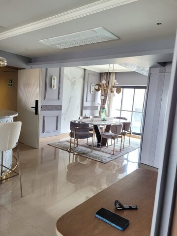 Gym in 3 BHK Apartment at Bandra West – for Rent