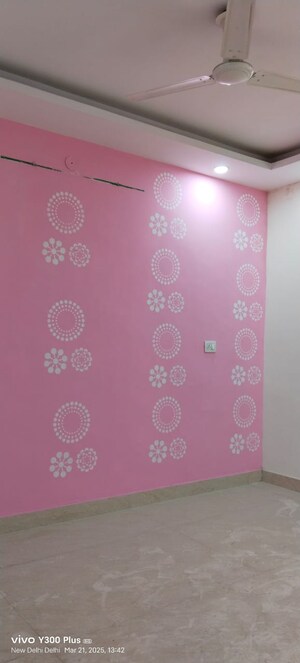 Room in 3 BHK Independent House at Govindpuri – for Sale