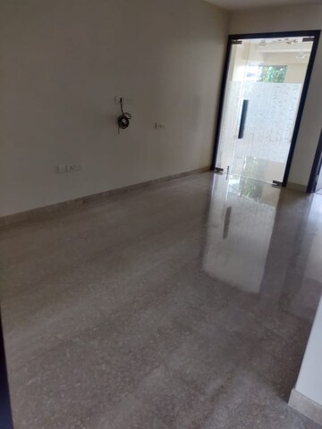 Room in 4 BHK Builder Floor at Hauz Khas – for Rent