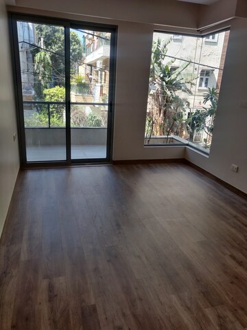 Room in 4 BHK Builder Floor at Hauz Khas – for Rent