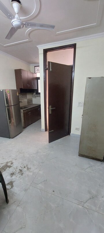 1 BHK Builder Floor For Rent in Govindpuri