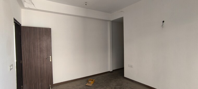 Room, bptp-amstoria 3 Bedroom 2400 Sq.Ft. Builder Floor In Sector 102 Gurgaon 8377435