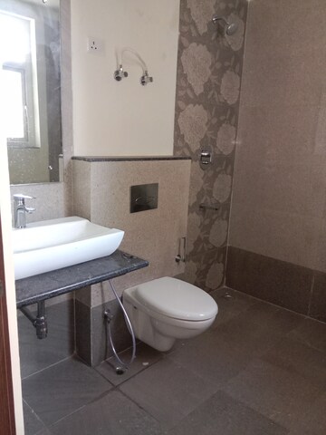 Bathroom in 4 BHK Apartment at ATS Triumph, Sector 104 – for Rent